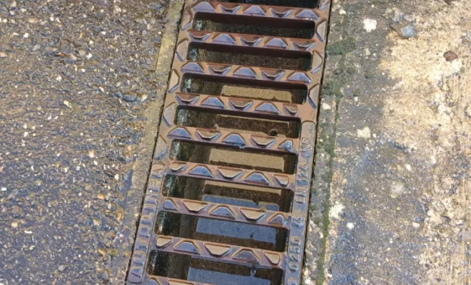 Curage des grilles d'eau pluviale extérieur et intérieur à BRIGNAIS, Beynost, NOVEAX
